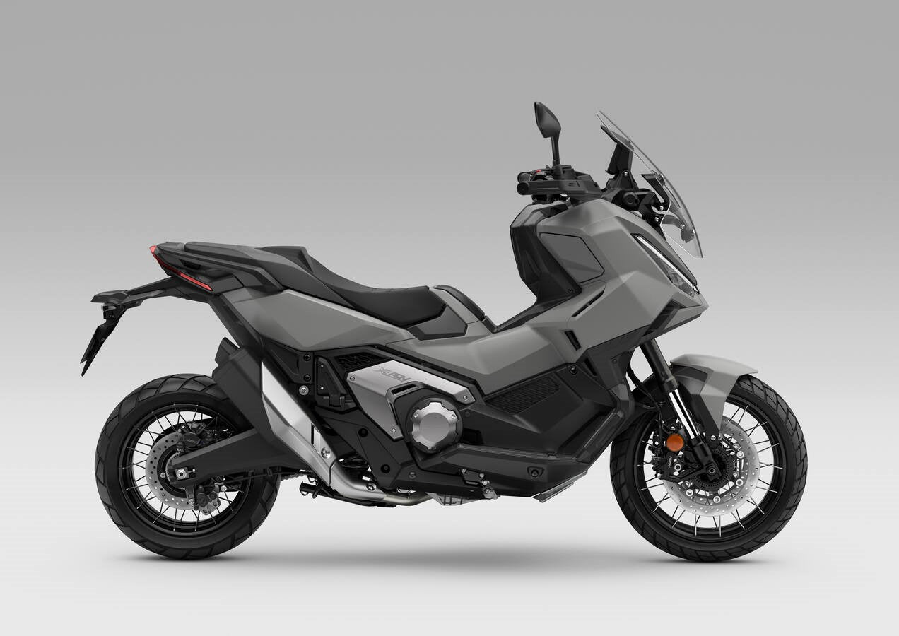 Honda X-ADV 750 2026 Retail price VAT and BPM - Main Image