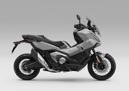 Honda X-ADV 750 2027 in Pearl Deep Mud Grey (NH-C47P), zijaanzicht